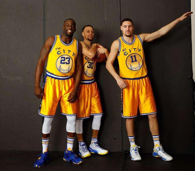 随即把球转 随即把球转